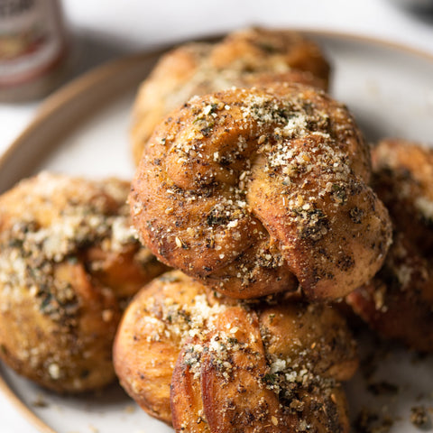 Sahadi's Garlic Knots with Lebanese Style Zaatar